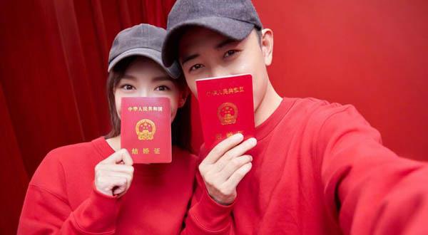 唐嫣罗晋领证啦!回顾恋爱史,快来测测你的婚配指数~~ 站内公告
