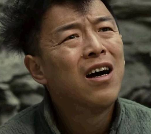 这个丑男为何能成为人生赢家